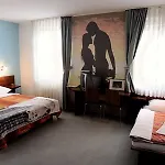 Eco Center 3* פוסטוינה