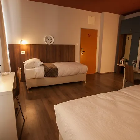 Eco Center 3* Postojna