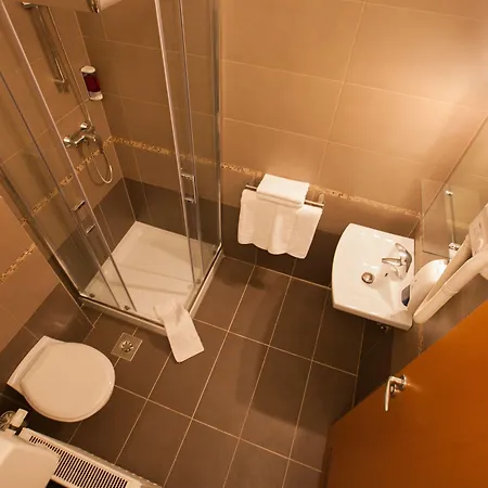 Eco Center Hotel 3*