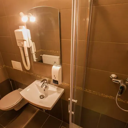 Eco Center Hotel 3*