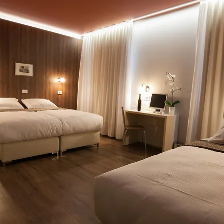 Eco Center Hotell 3*