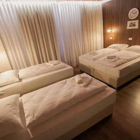 Eco Center Hotel