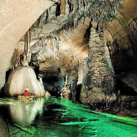 Eco Center 3* بوستوينا