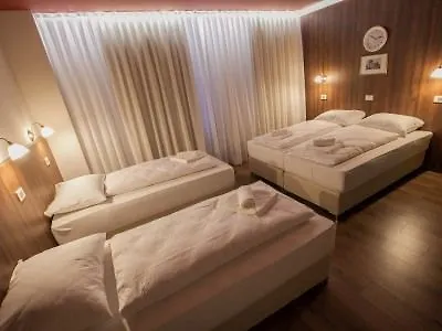 Eco Center 3*