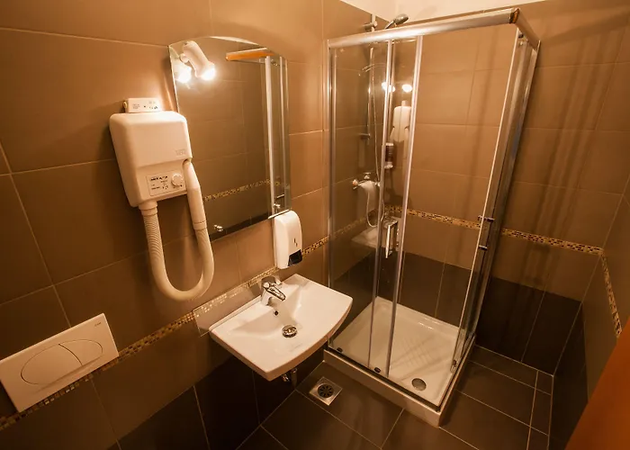 Eco Center 3* Postojna