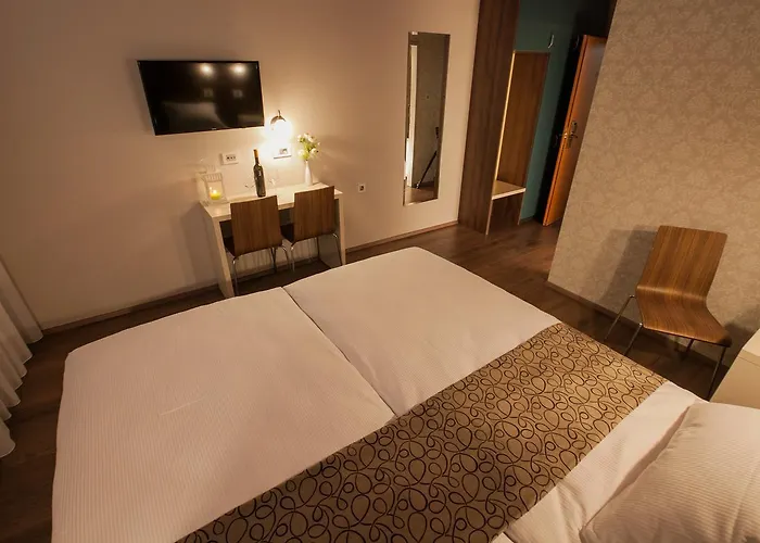 Hotel Eco Center Postumia